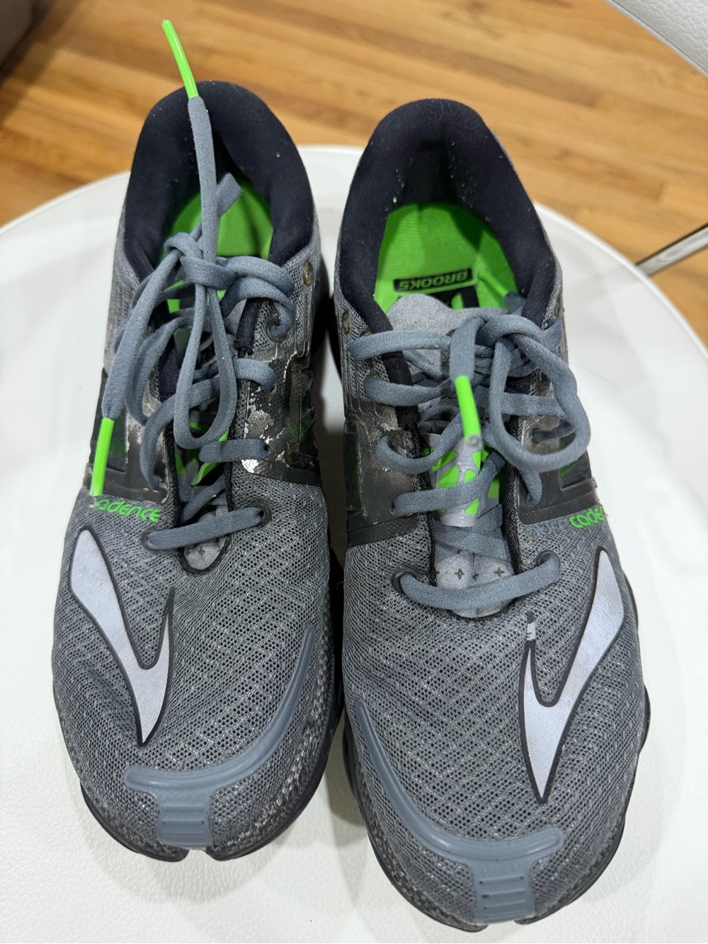 Brooks Men's Gray Running Shoes with Neon Green Accents